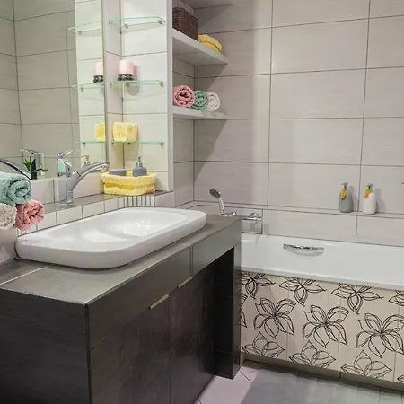 Przestronny Apartament * Grzybowo (West Pomeranian)